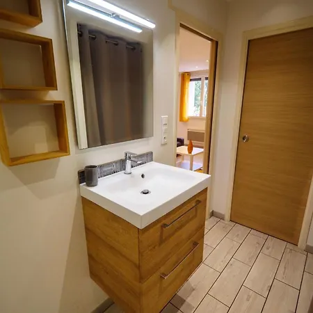 Apartment Lisa - Spacious Terrace Ground Floor - By Tgb