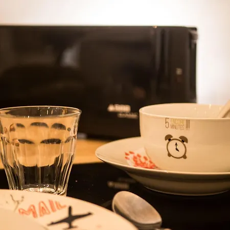 Lisa - Spacious Terrace Ground Floor - By Tgb Apartment *