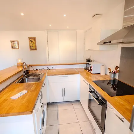 Lisa - Spacious Terrace Ground Floor - By Tgb Ajaccio (Corsica)