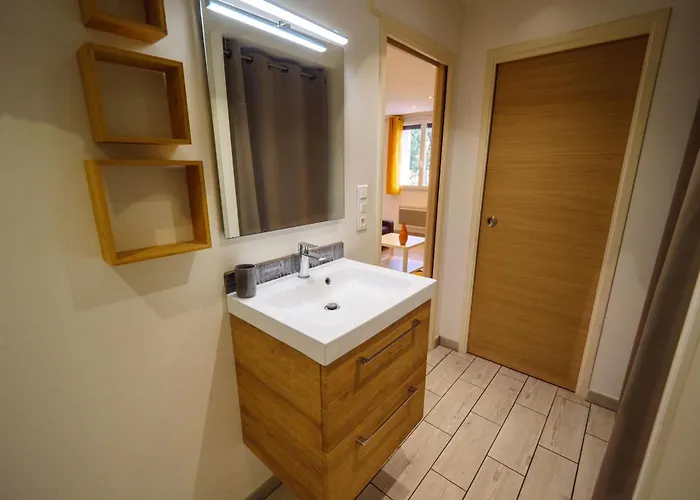公寓 Lisa - Spacious Terrace Ground Floor - By Tgb