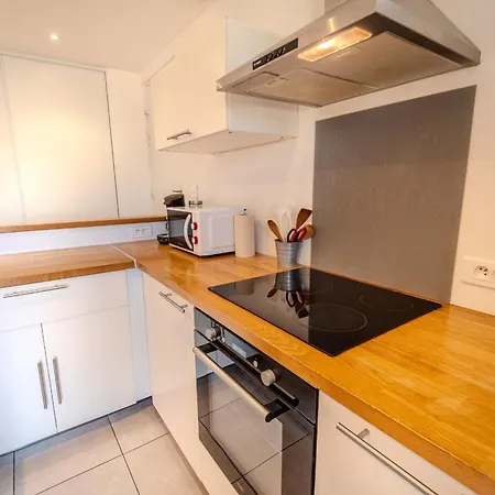 Lisa - Spacious Terrace Ground Floor - By Tgb Apartament Ajaccio (Corsica)