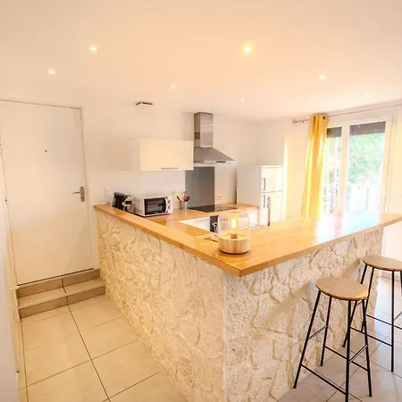 Apartment Lisa - Spacious Terrace Ground Floor - By Tgb *