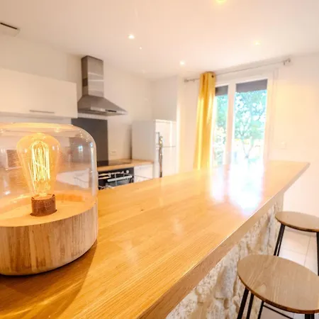 Apartment Lisa - Spacious Terrace Ground Floor - By Tgb *