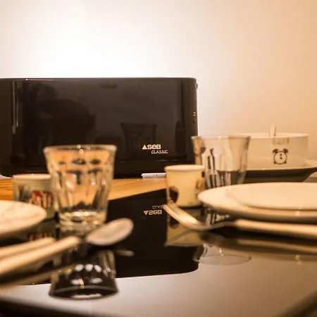 Lisa - Spacious Terrace Ground Floor - By Tgb Apartment