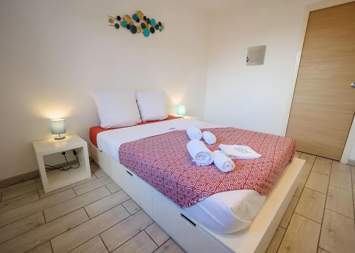 Lisa - Spacious Terrace Ground Floor - By Tgb アジャクシオ