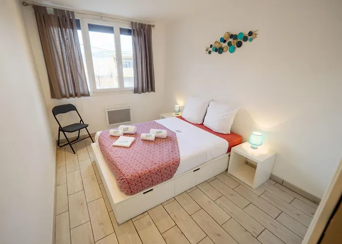 Lisa - Spacious Terrace Ground Floor - By Tgb Διαμέρισμα