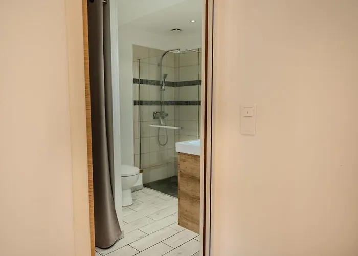 Διαμέρισμα Lisa - Spacious Terrace Ground Floor - By Tgb *